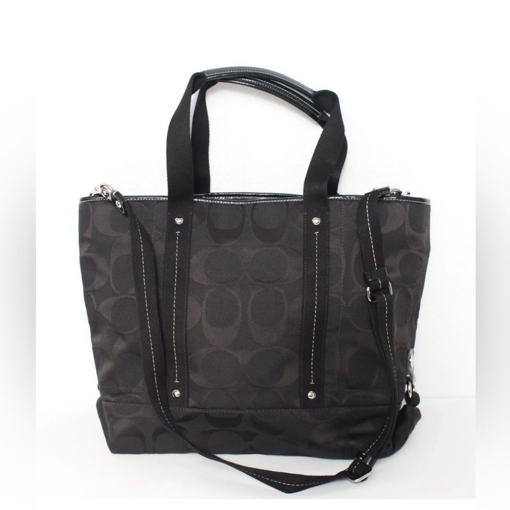 Coach Daisy Signature Jacquard Large Zippered Tote